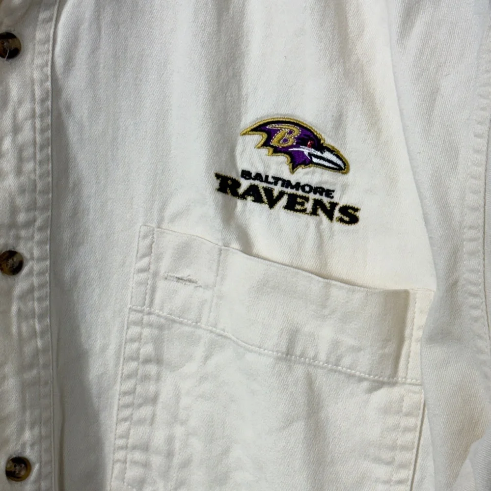 Vintage Baltimore Ravens Men's‎ Cream Button-Up Shirt